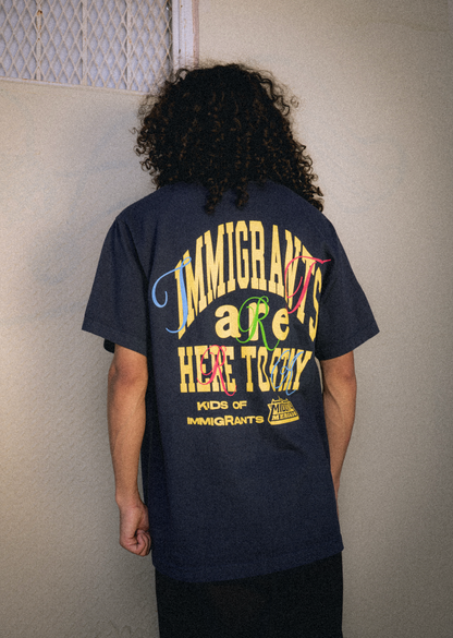 No Nos Vamos Navy Tee